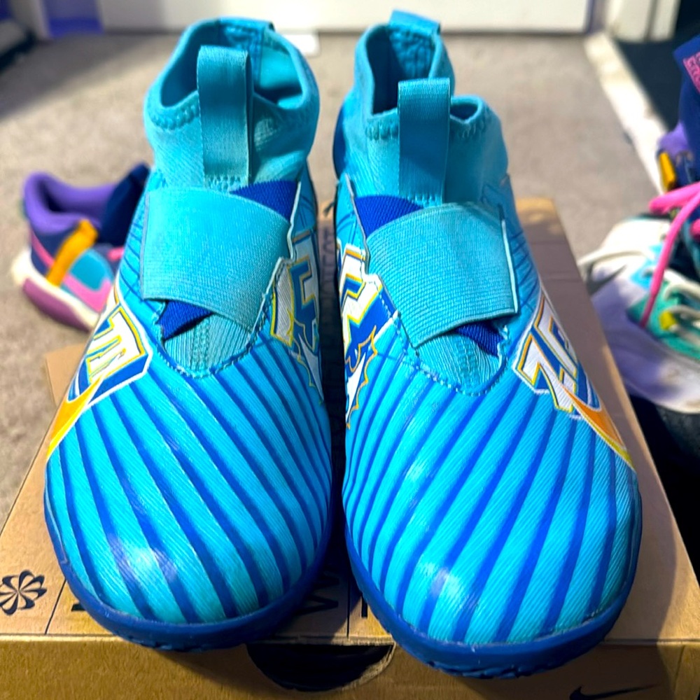 JR super fly 9 club indoor cleats